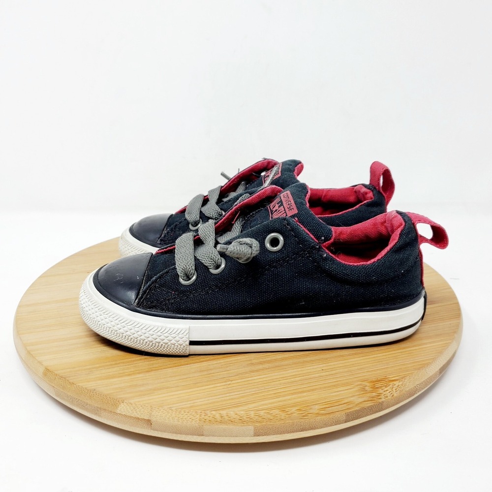 Converse Sneaker Kids 8 Toddler Black Red Chuck Taylor All Star Street Shoes Boy - Picture 2 of 10